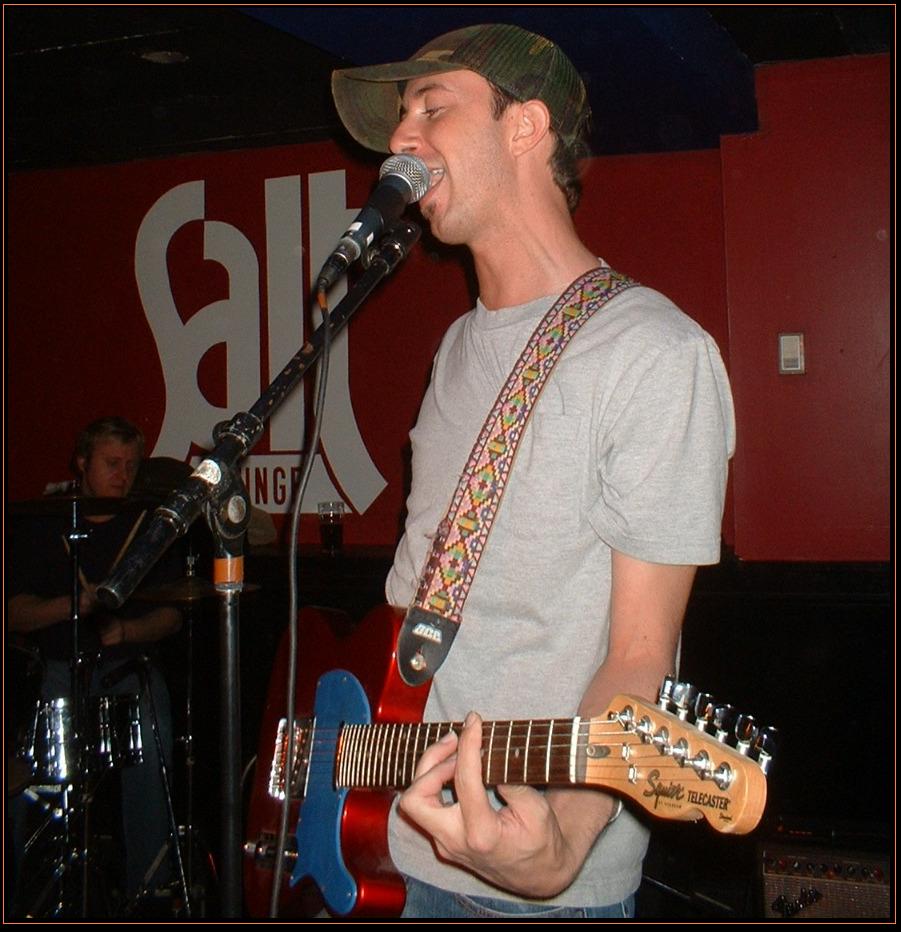 Shoegazer live at The Salt Lounge